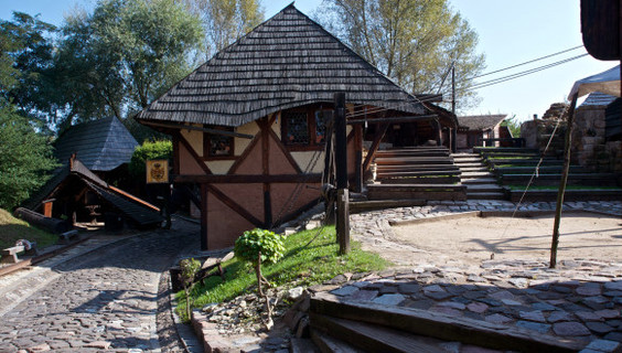 botanicus_craft_center_and_herb_garden_1
