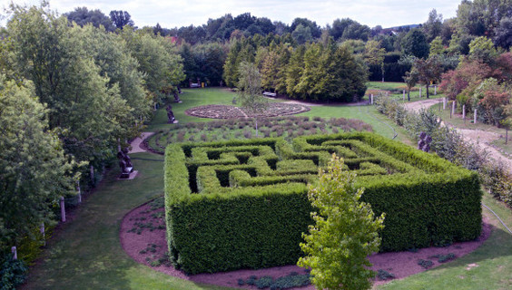 botanicus_craft_center_and_herb_garden_2
