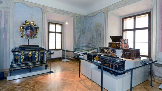 castle_complex_ctenice_2